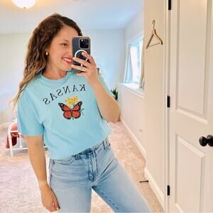 Kansas Blue Monarch Butterfly Embroidered Short Sleeve T Shirt Medium